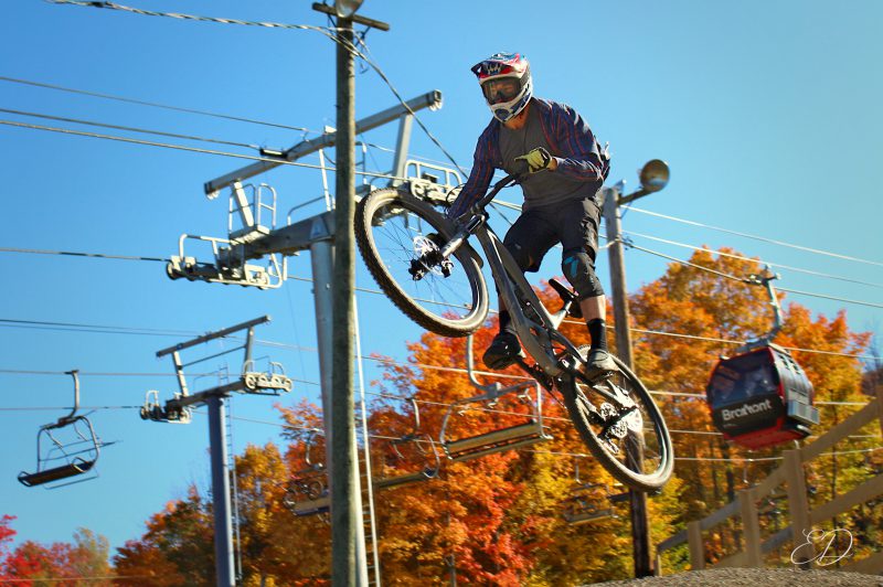 Saut en vélo de montagne